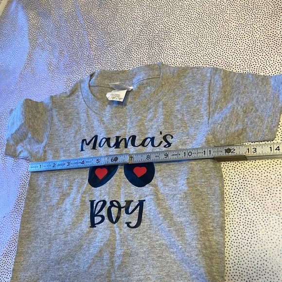 MAMA'S boy  Gildan 👦 t shirt size 3T new without tag  never worn  , 90% cotton - Picture 6 of 6